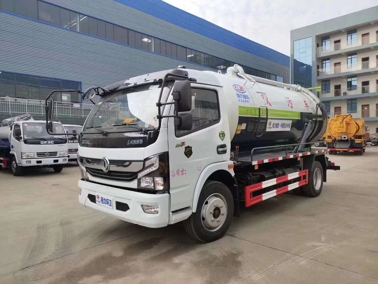 东风吸污车